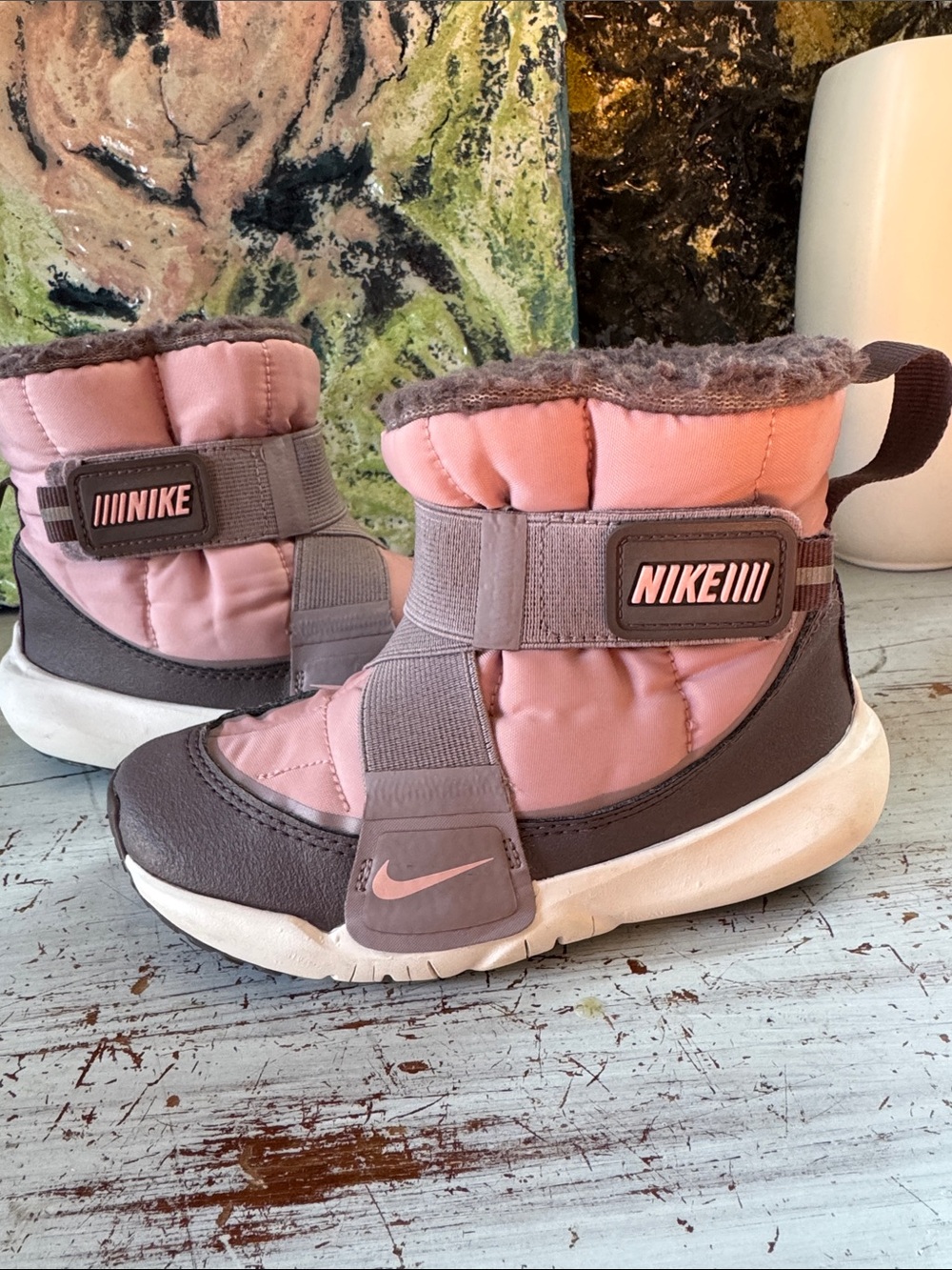 Nike Pink and Dusty Purple Quilted Kids Winter Boot Size 11 Velcro closure